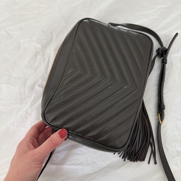 Saint Laurent Lou Medium Camera Bag - Picture 2 of 5